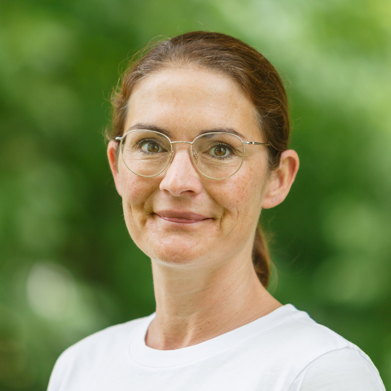 Frau Jennifer Baasch